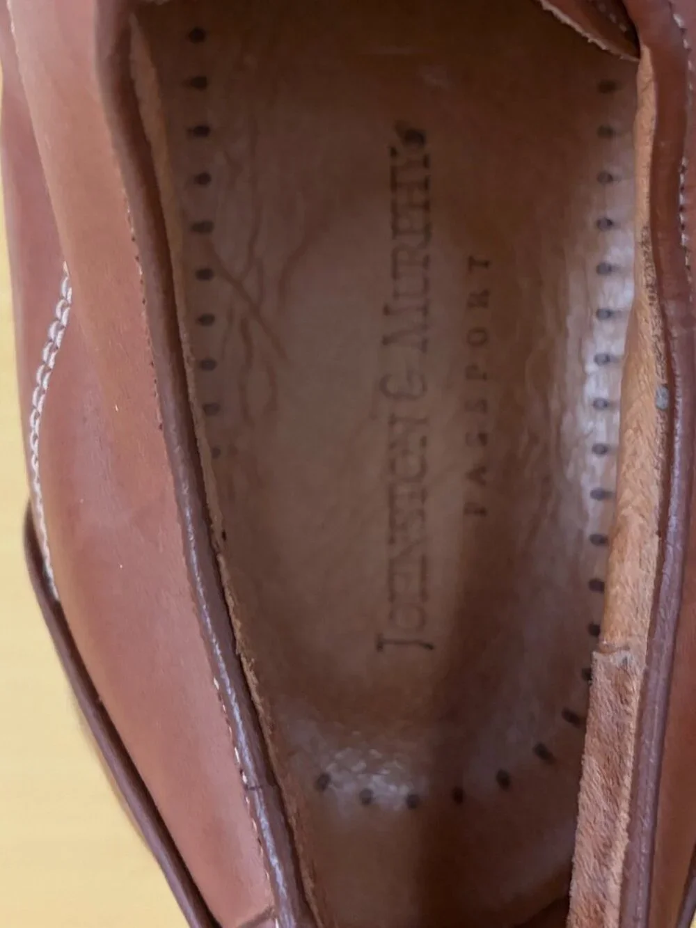 Johnston & Murphy Men's Size 11M Genuine Leather 